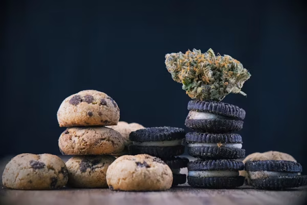 Oreo Cookies (R60 per gram)